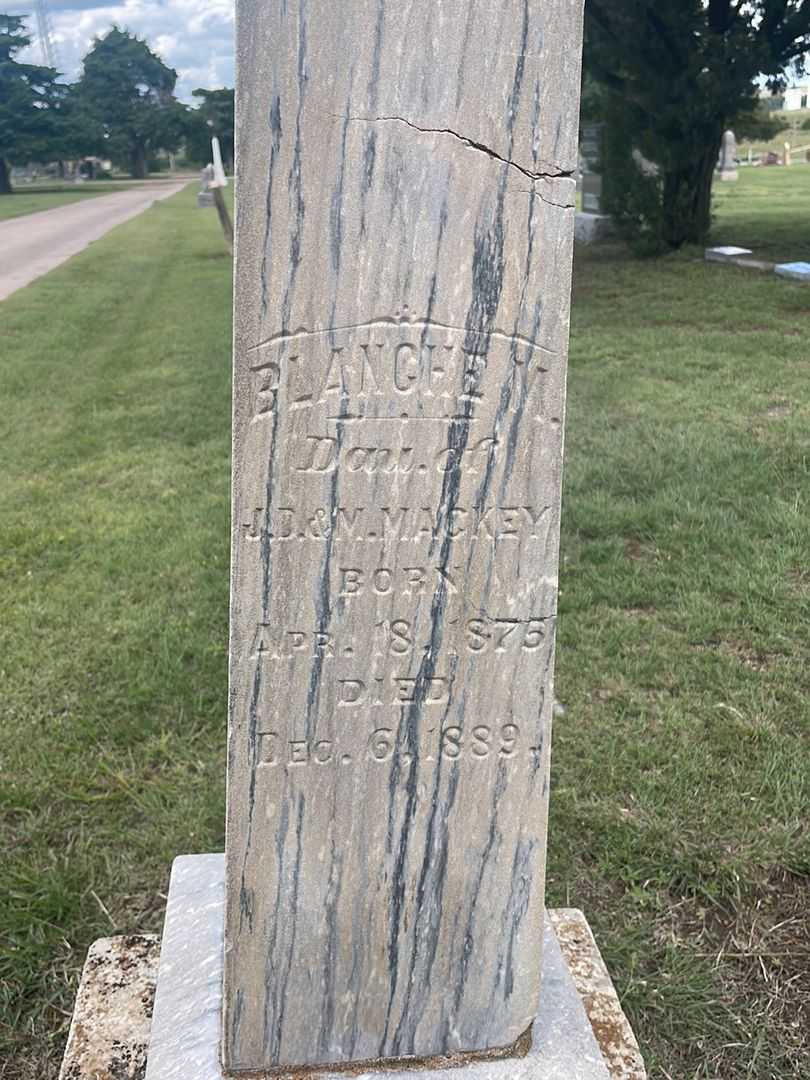 Blanche M. Mackey's grave. Photo 3