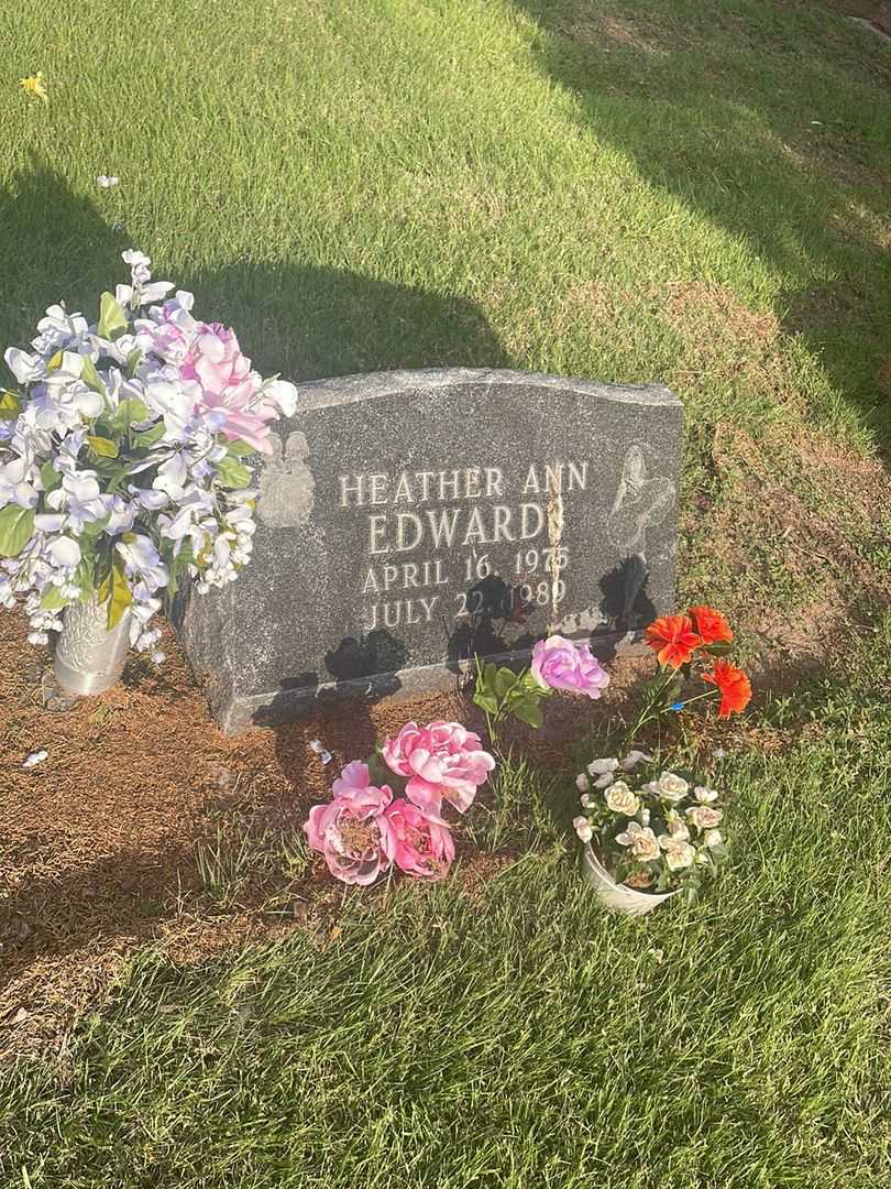Heather Ann Edwards's grave. Photo 2