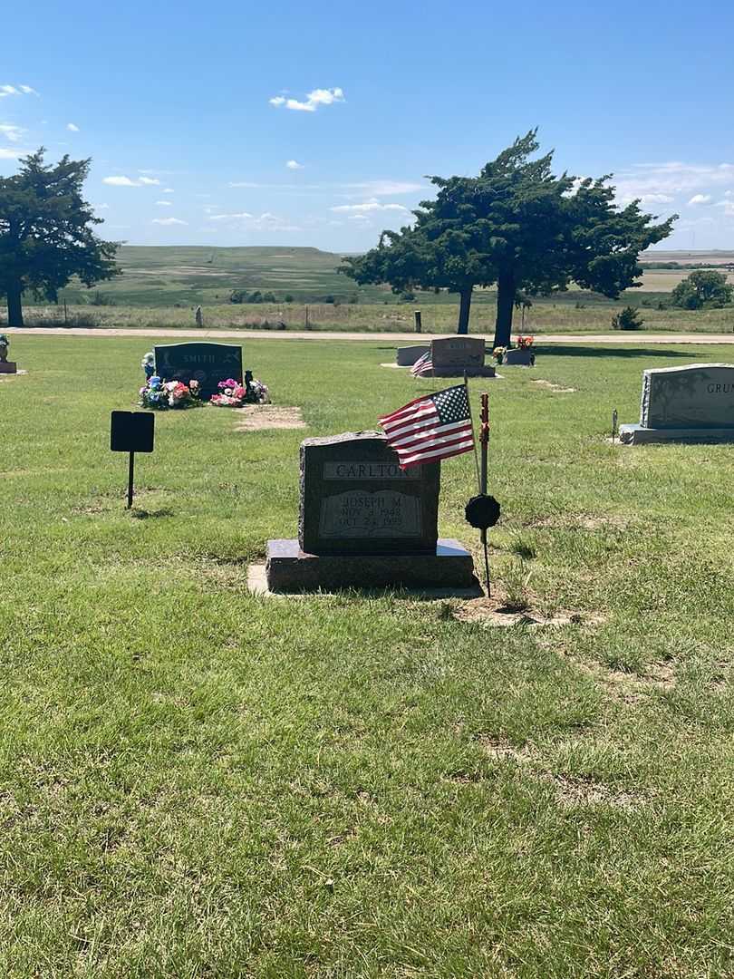 Joseph M. Carlton's grave. Photo 1