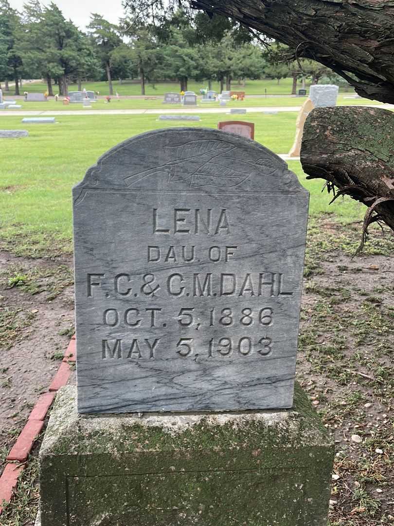 Lena Dahl's grave. Photo 2