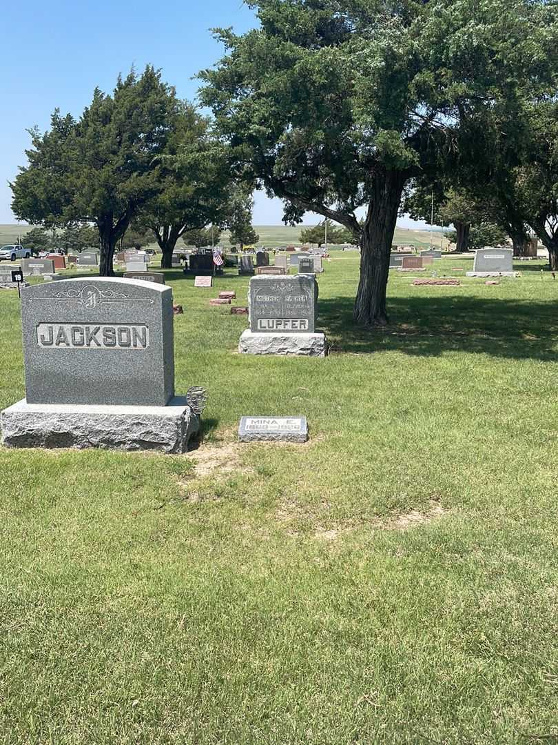 Mina E. Jackson's grave. Photo 2