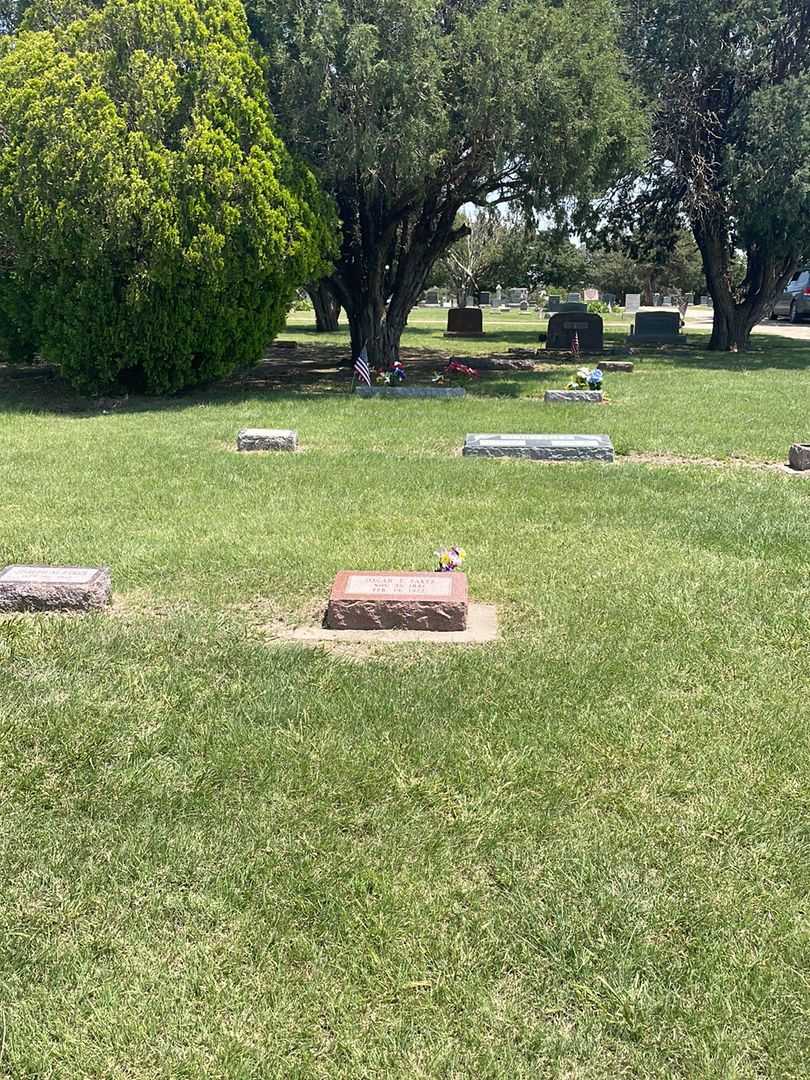 Oscar E. Fakes's grave. Photo 1