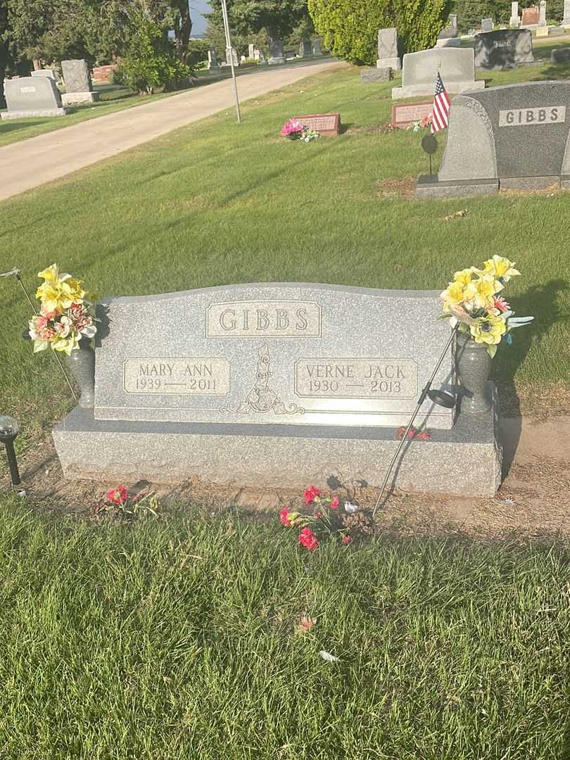 Mary Ann Gibbs's grave. Photo 2