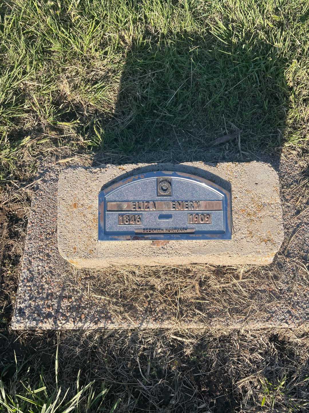 Eliza Emery's grave. Photo 1