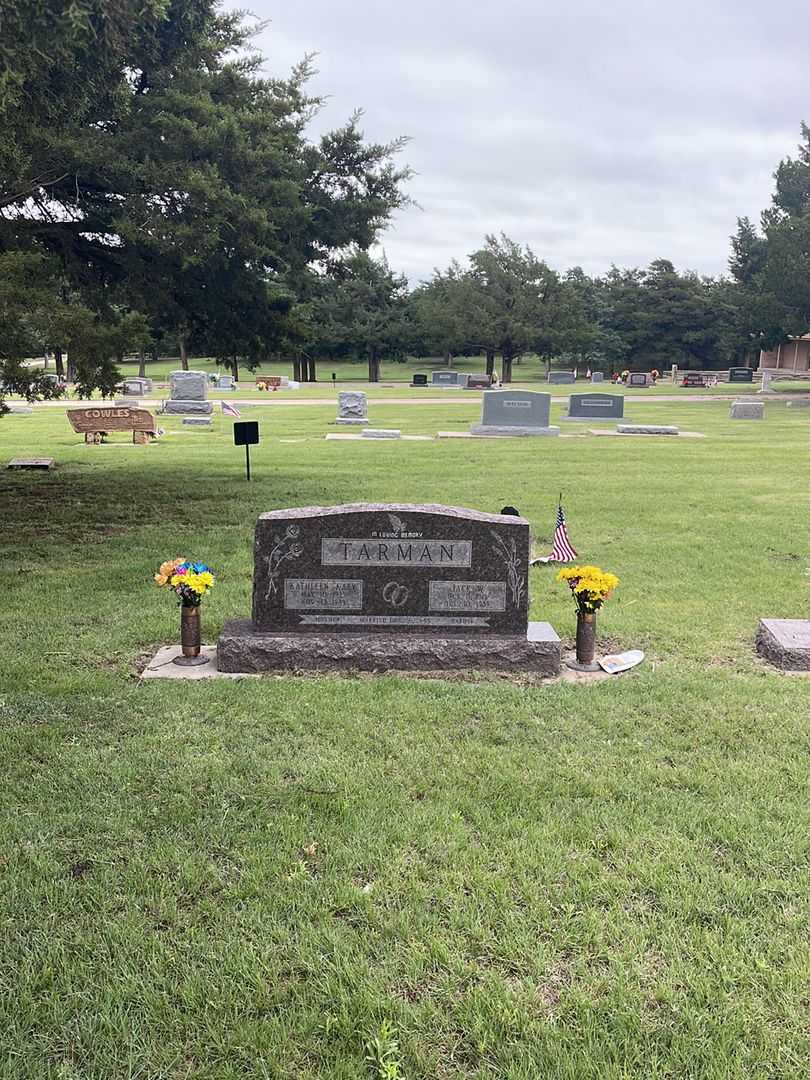 Jack W. Tarman's grave. Photo 1