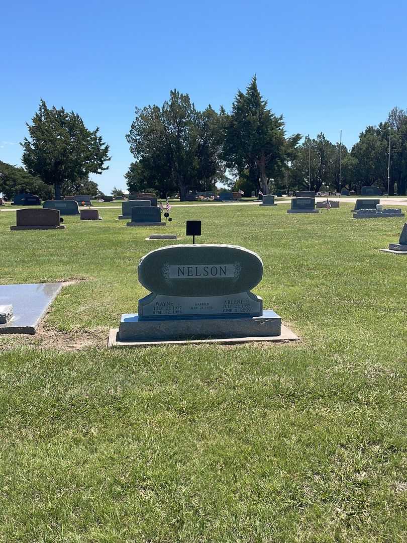 Wayne L. Nelson's grave. Photo 1