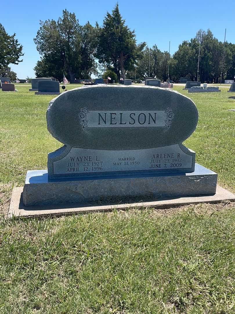 Wayne L. Nelson's grave. Photo 2