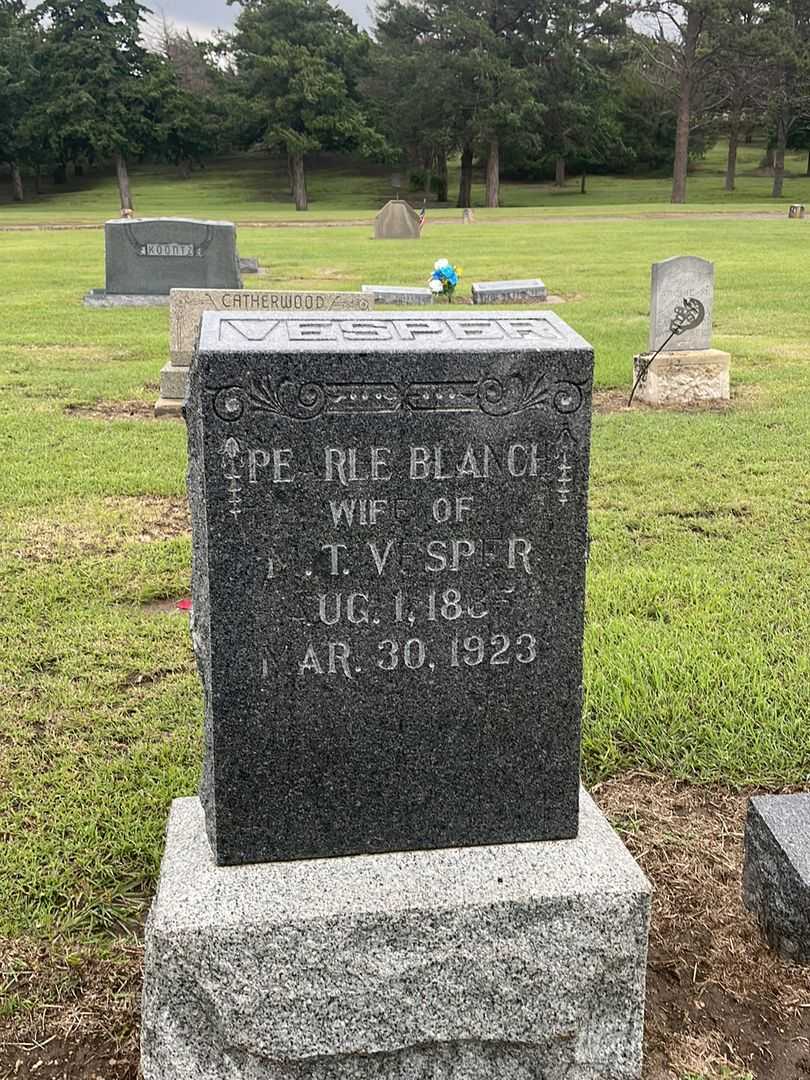 Pearl Blanch Vesper's grave. Photo 2