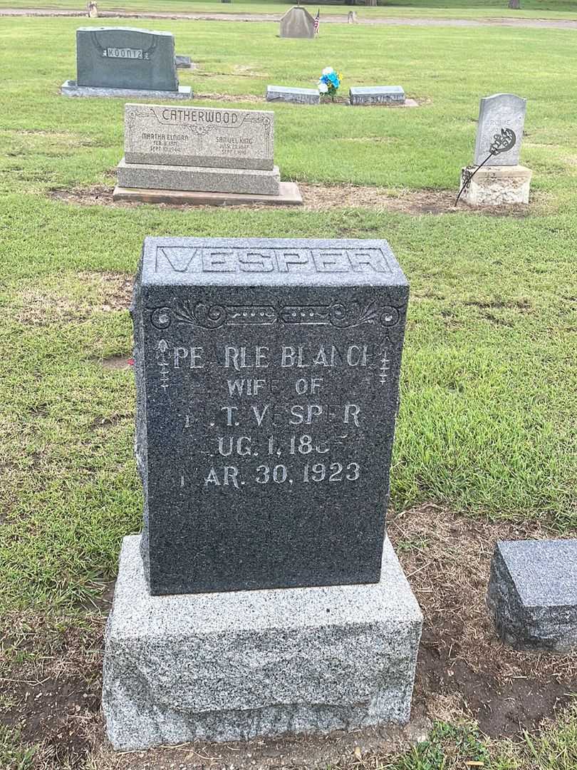Pearl Blanch Vesper's grave. Photo 3