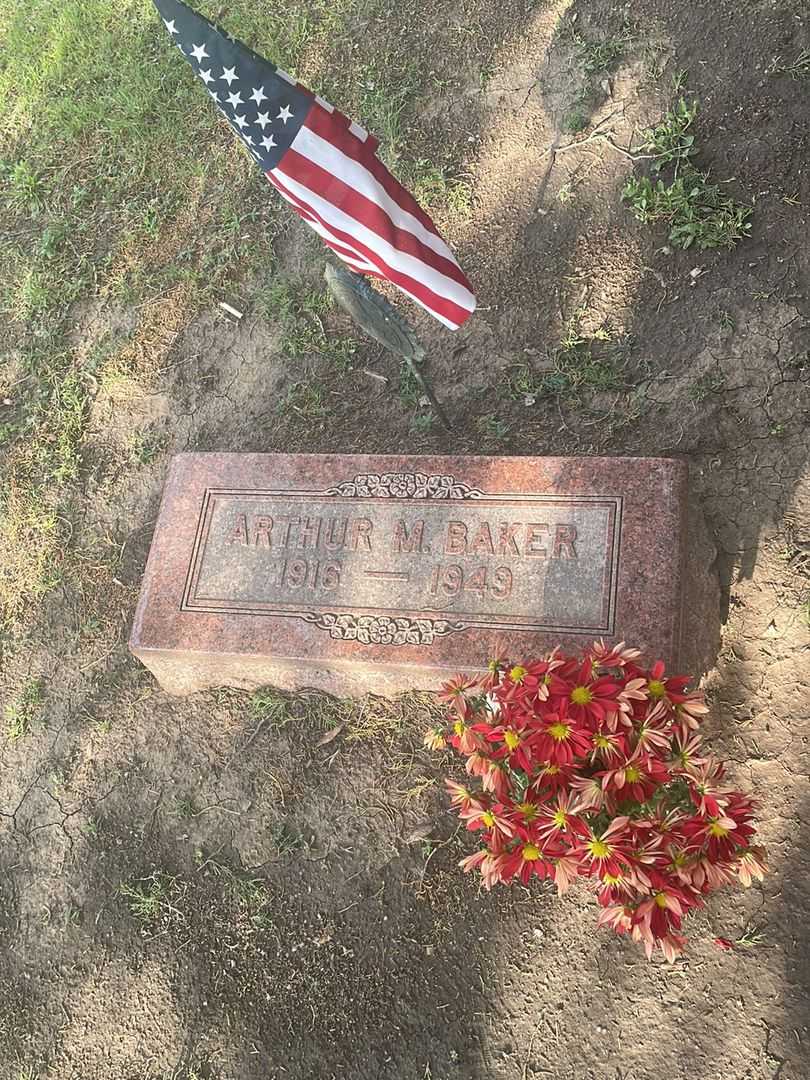 Arthur M. Baker's grave. Photo 2