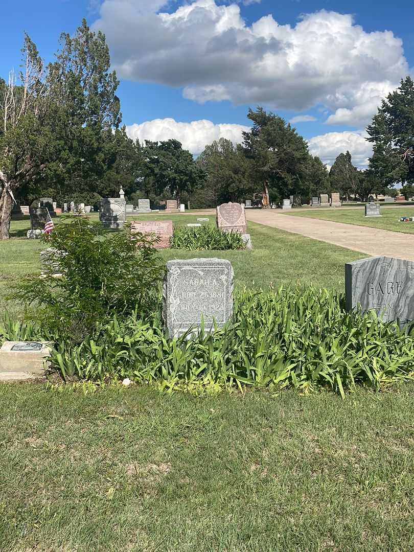 Sarah A. Gage's grave. Photo 1