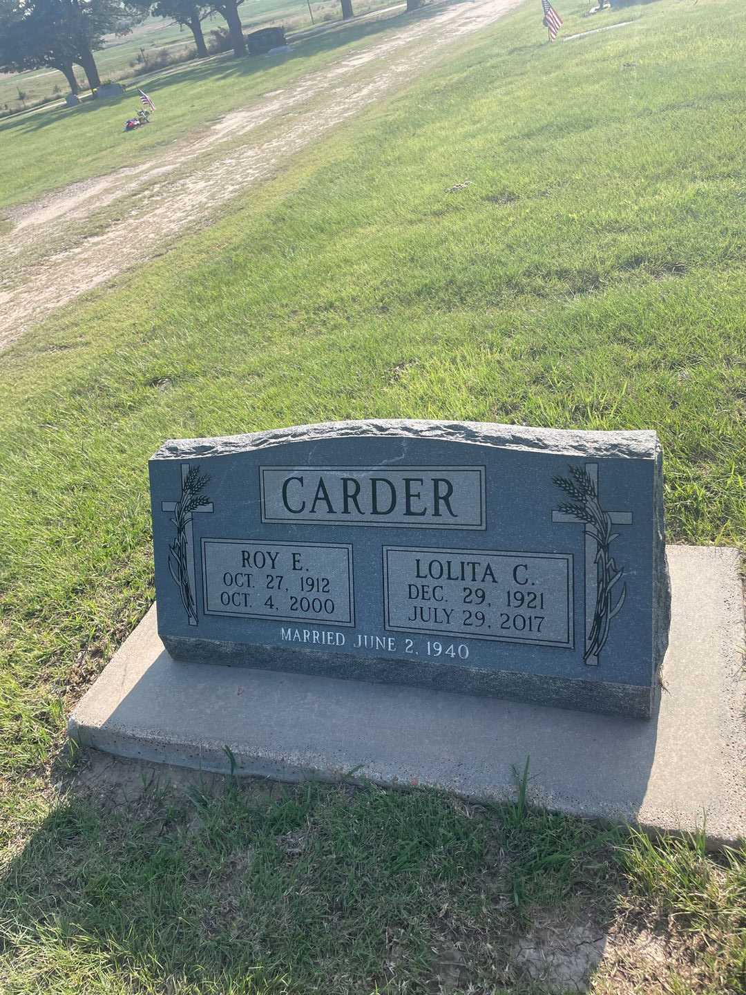 Roy E. Carder's grave. Photo 2