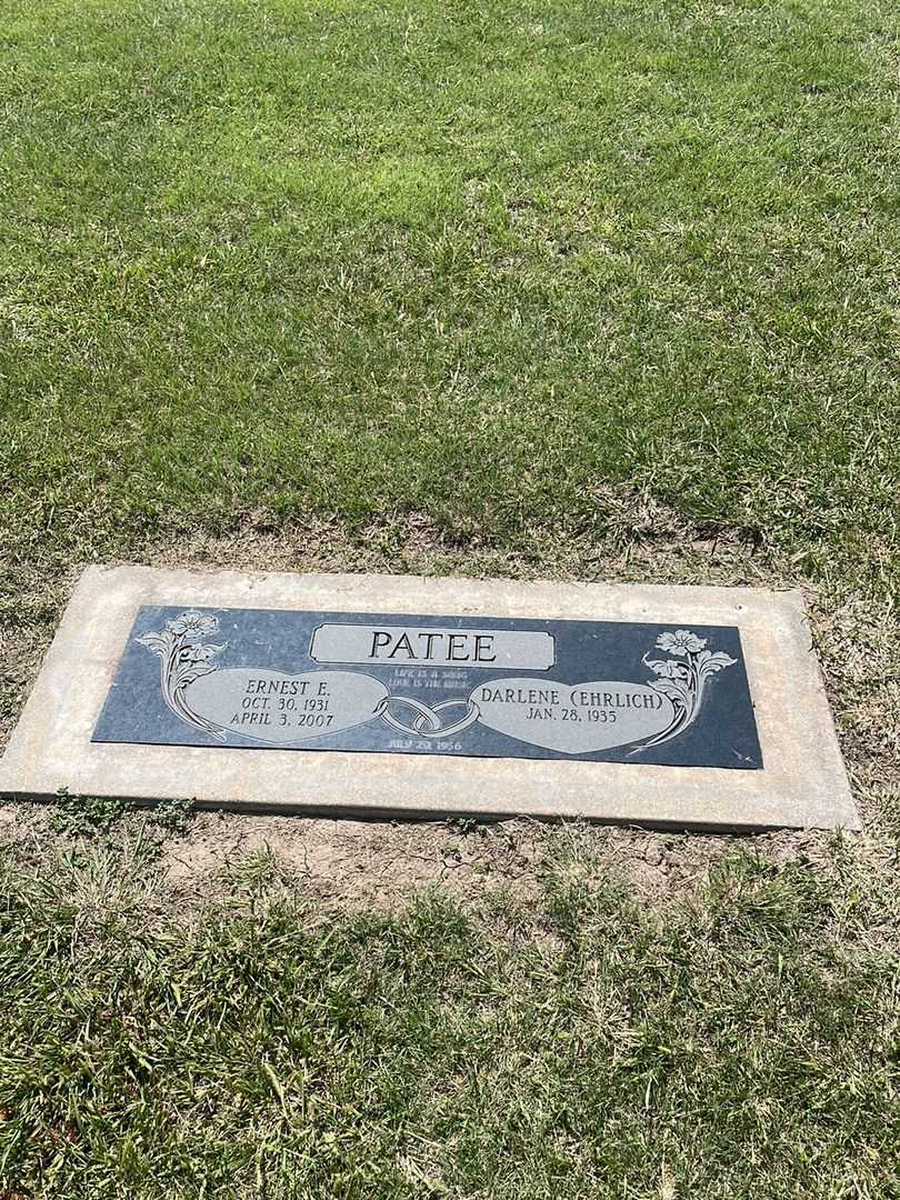 Ernest E. Patee's grave. Photo 2