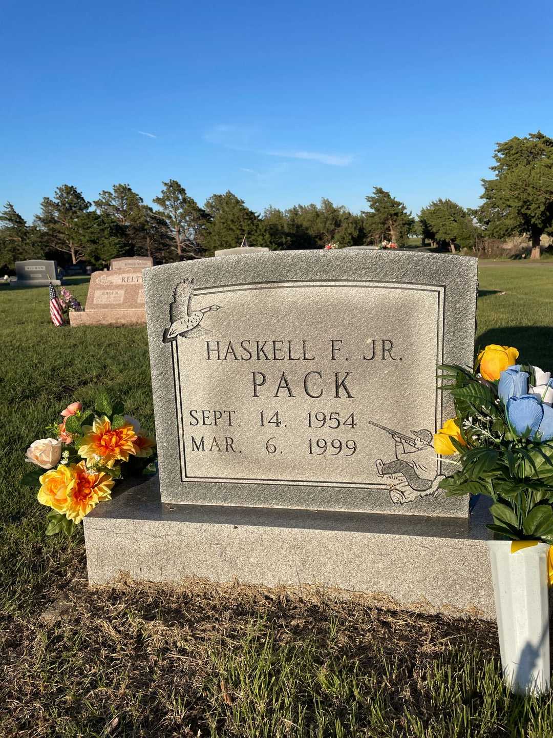 Haskell F. Pack Junior's grave. Photo 1