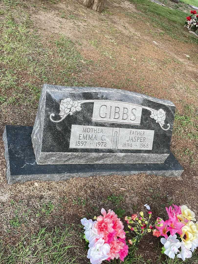 Emma C. Gibbs's grave. Photo 2