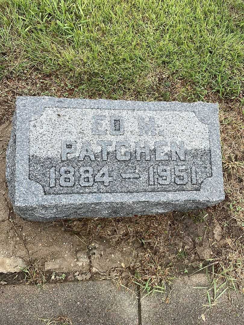 Ed M. Patchen's grave. Photo 3