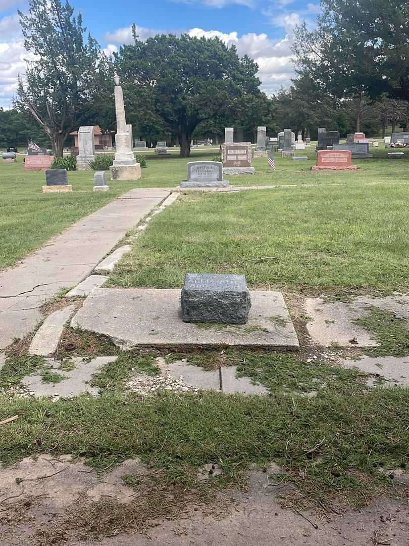 Dorothy "Daisy" Abernathy's grave. Photo 1