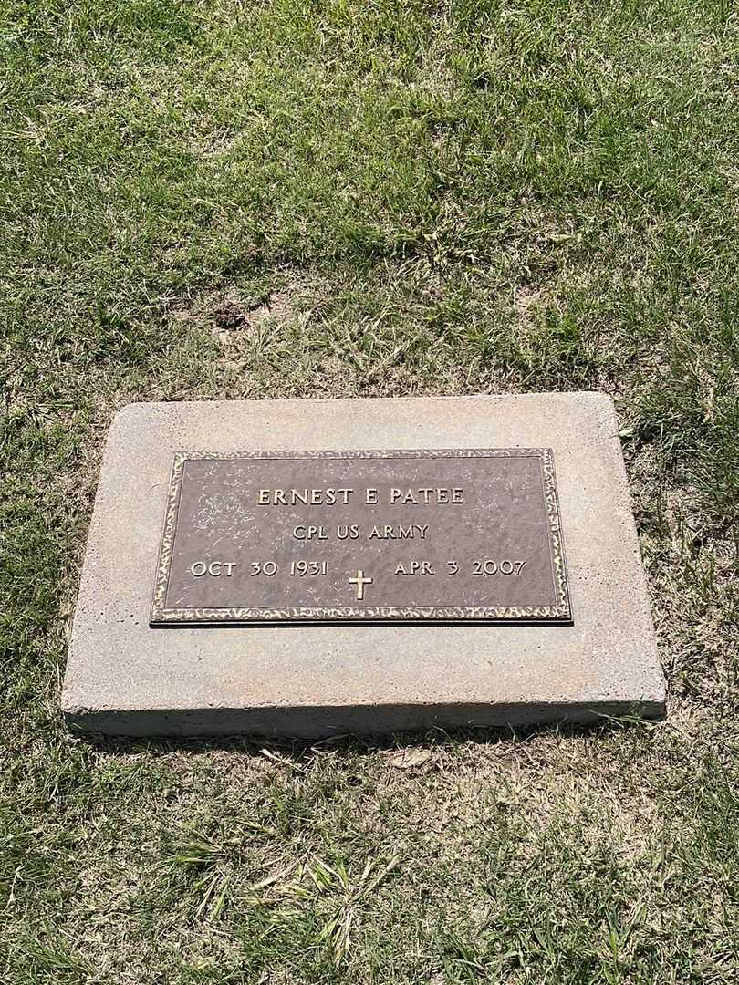 Ernest E. Patee's grave. Photo 3