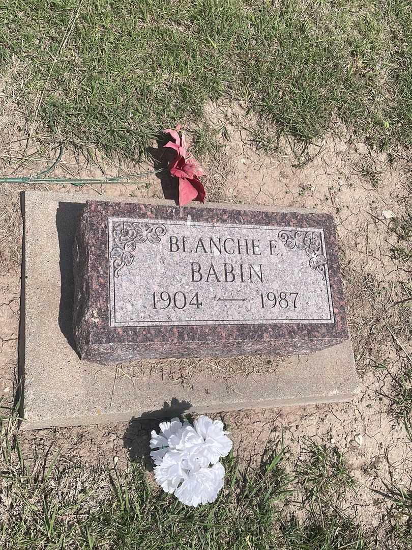 Blanche E. Babin's grave. Photo 2