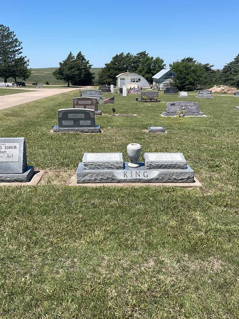Juanita C. Zahn King's grave. Photo 2