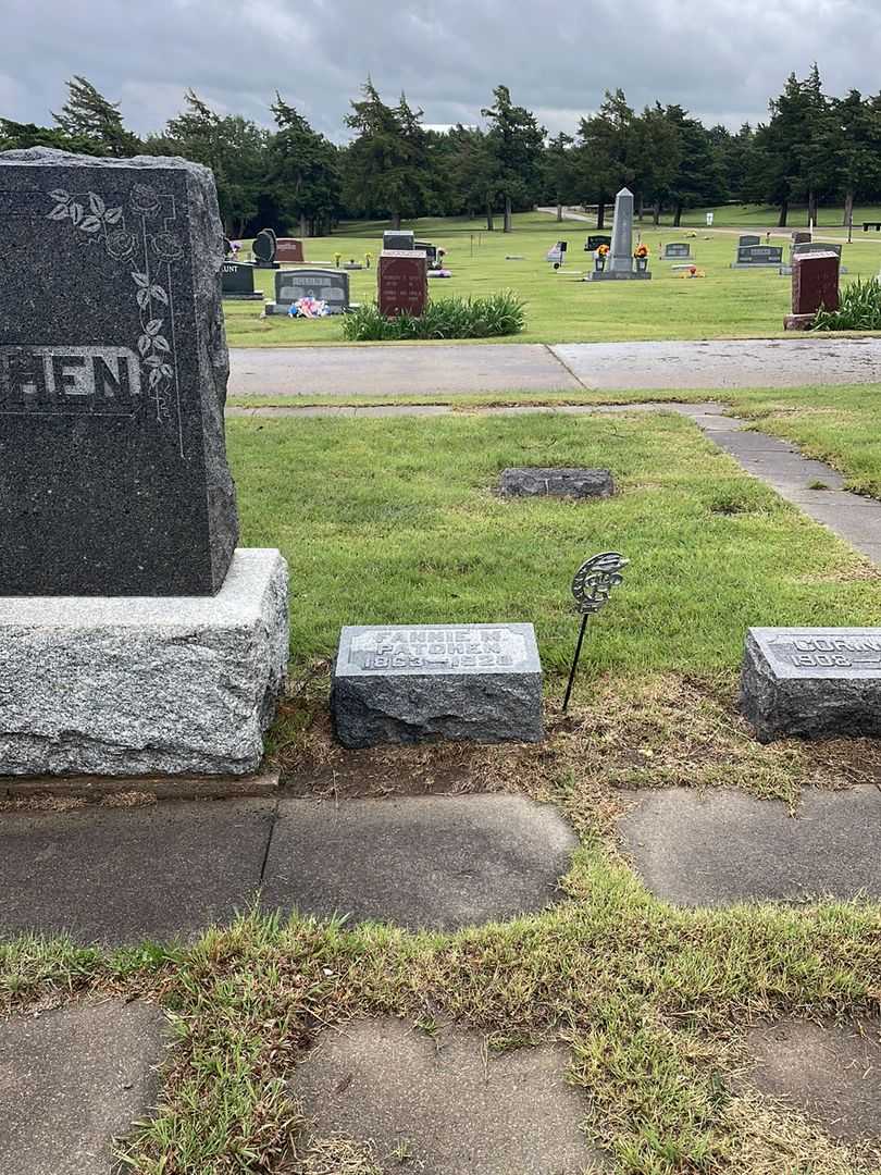 Fannie M. Patchen's grave. Photo 2