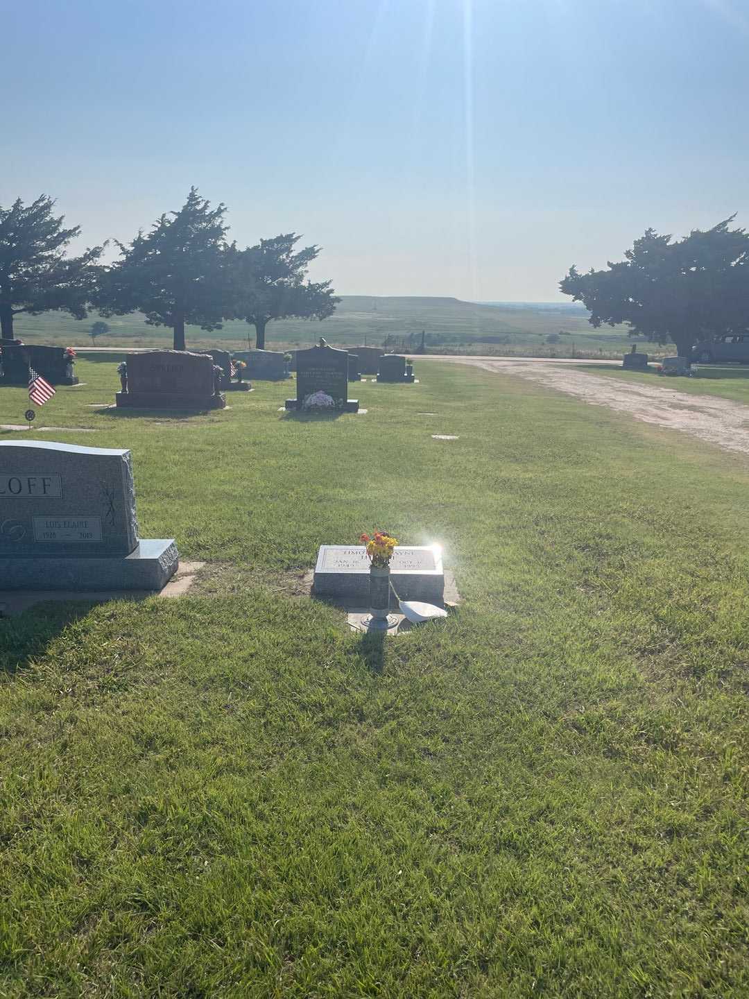 Timothy Wayne Ihloff's grave. Photo 2