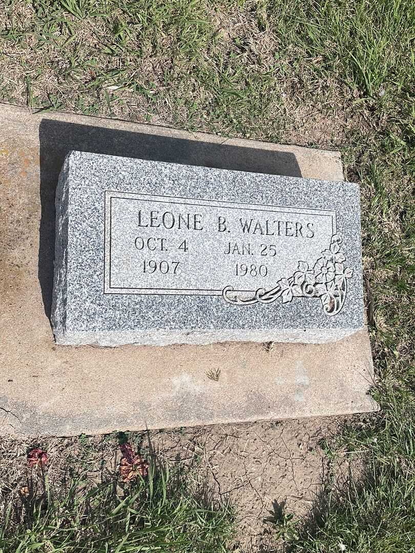 Leone B. Walters's grave. Photo 2