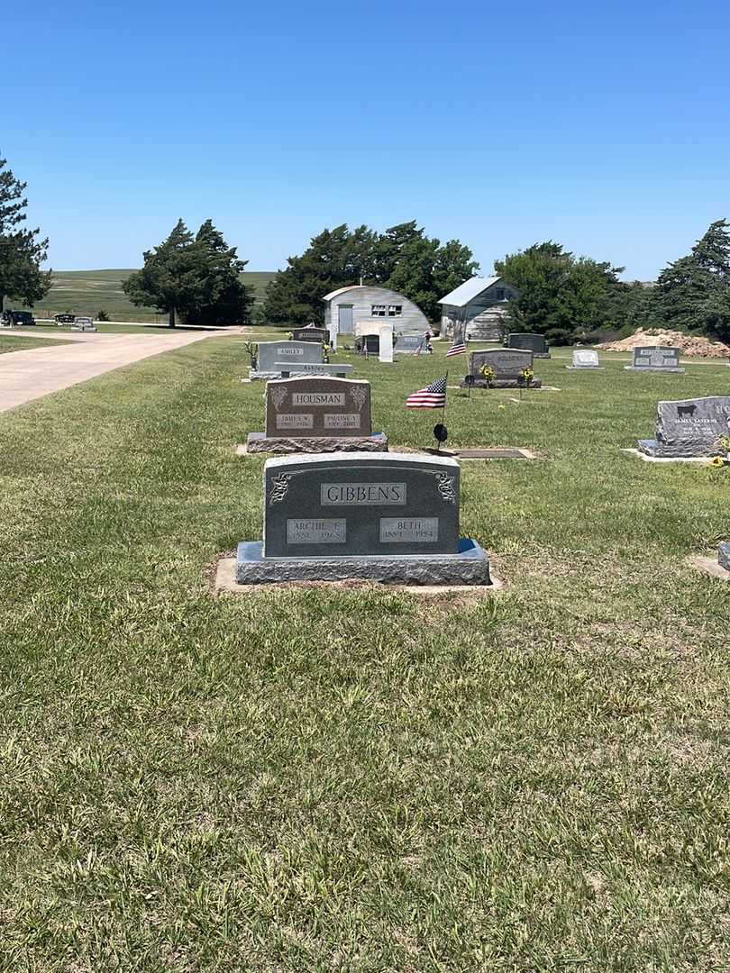 Beth Gibbens's grave. Photo 2