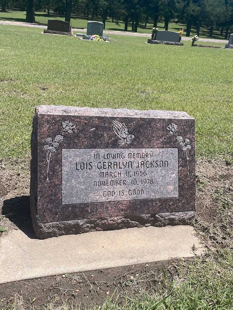 Lois Geralyn Jackson's grave. Photo 2