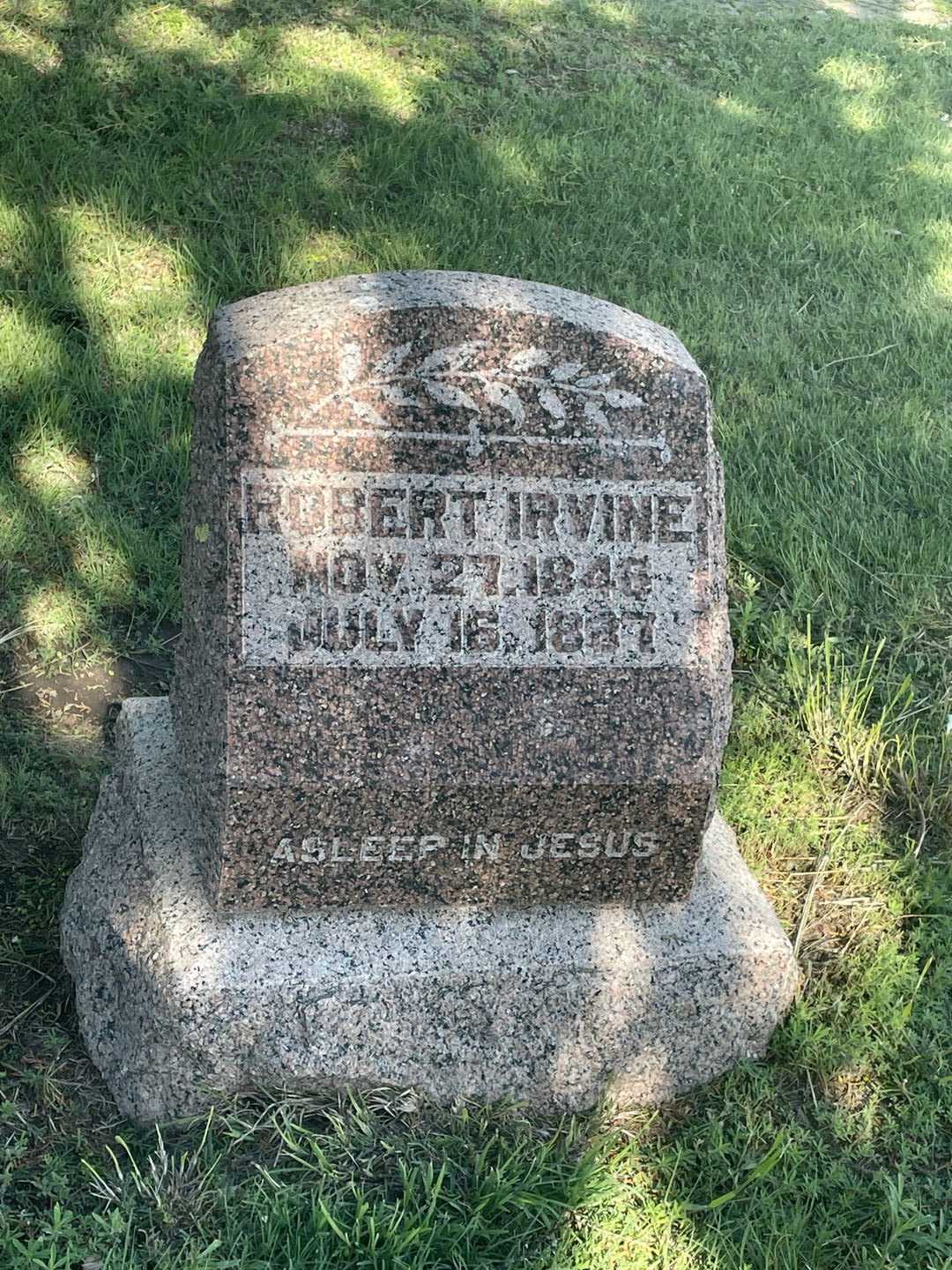 Robert Irvine's grave. Photo 2