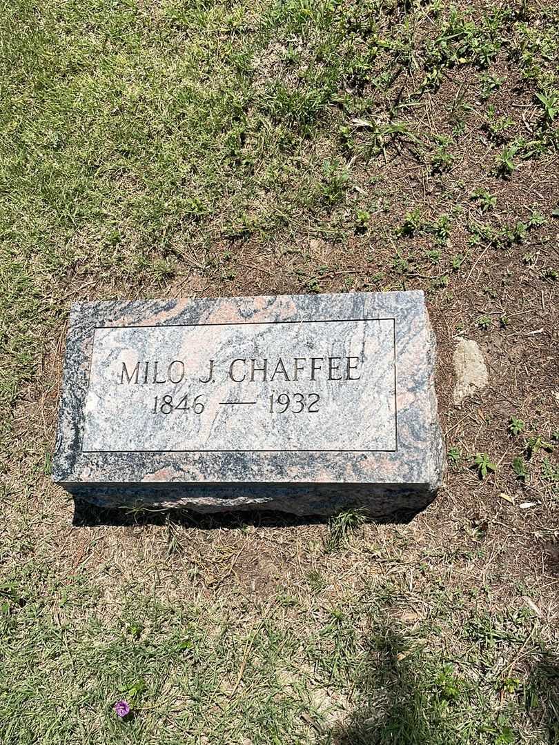 Milo J. Chaffee's grave. Photo 2