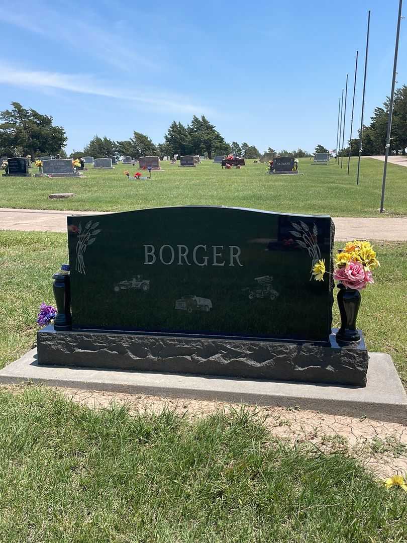 Darlene Edwards Borger's grave. Photo 3