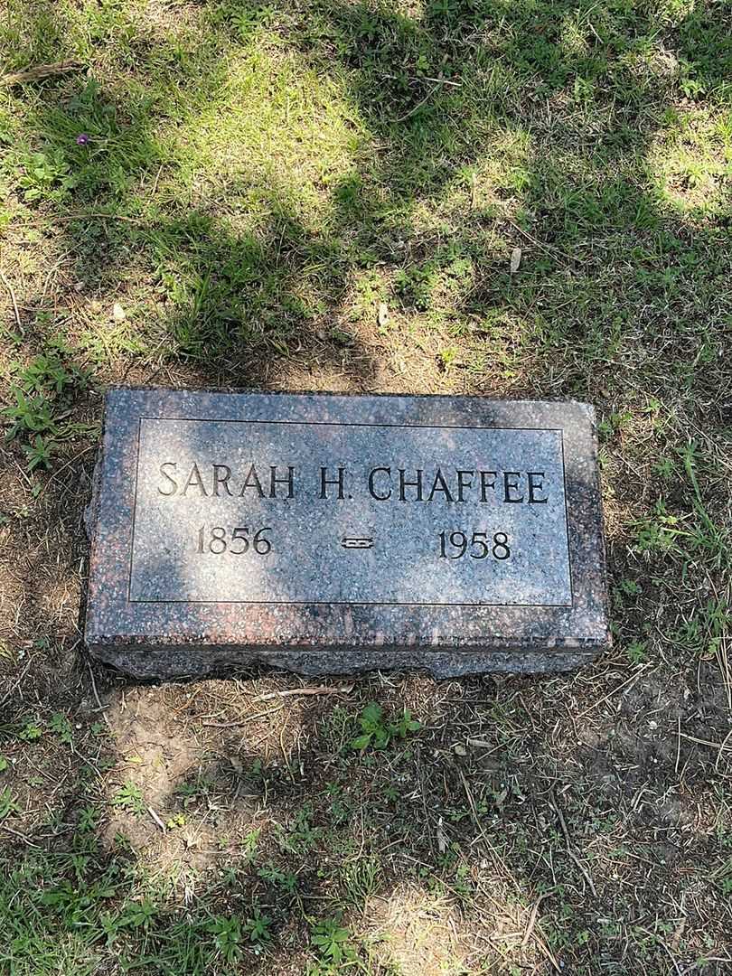 Sarah H. Chaffee's grave. Photo 2