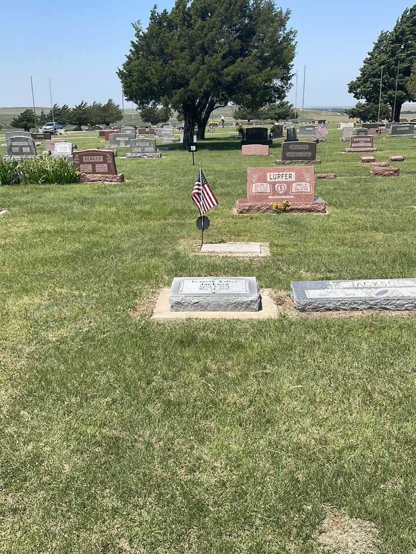 Kenneth Walter Jackson's grave. Photo 2