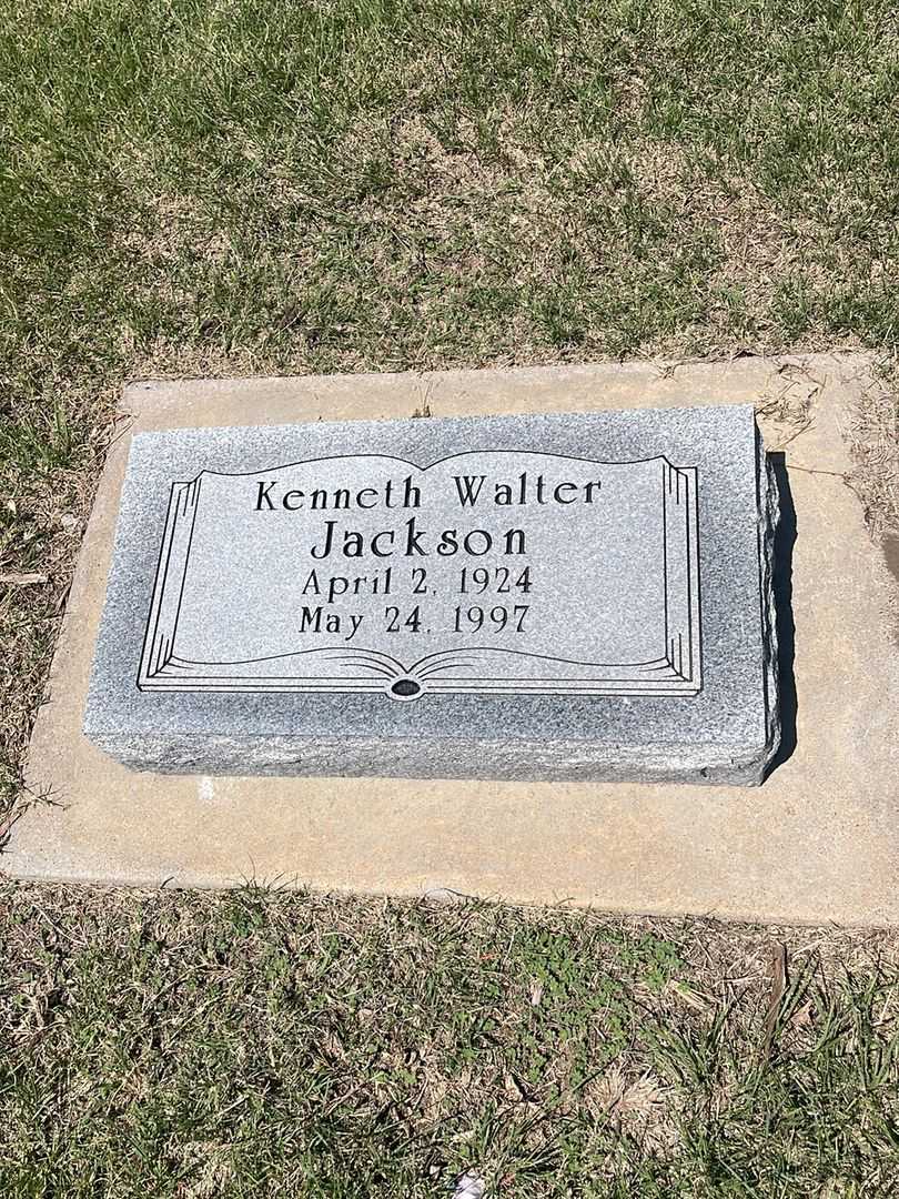 Kenneth Walter Jackson's grave. Photo 3