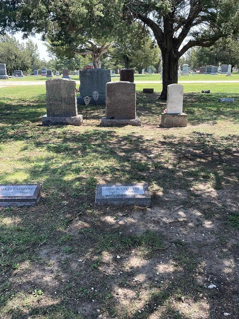 Amy B. Chaffee's grave. Photo 1
