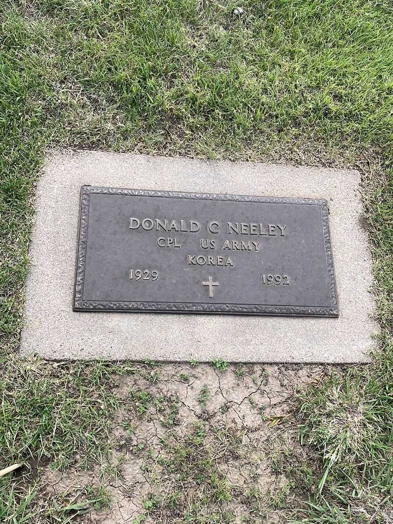 Donald C. Neeley's grave. Photo 3