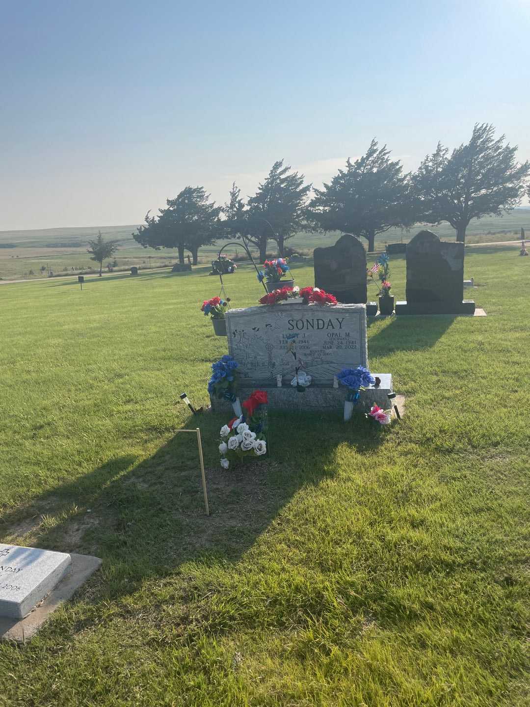 Opal M. Eichman Sonday's grave. Photo 1