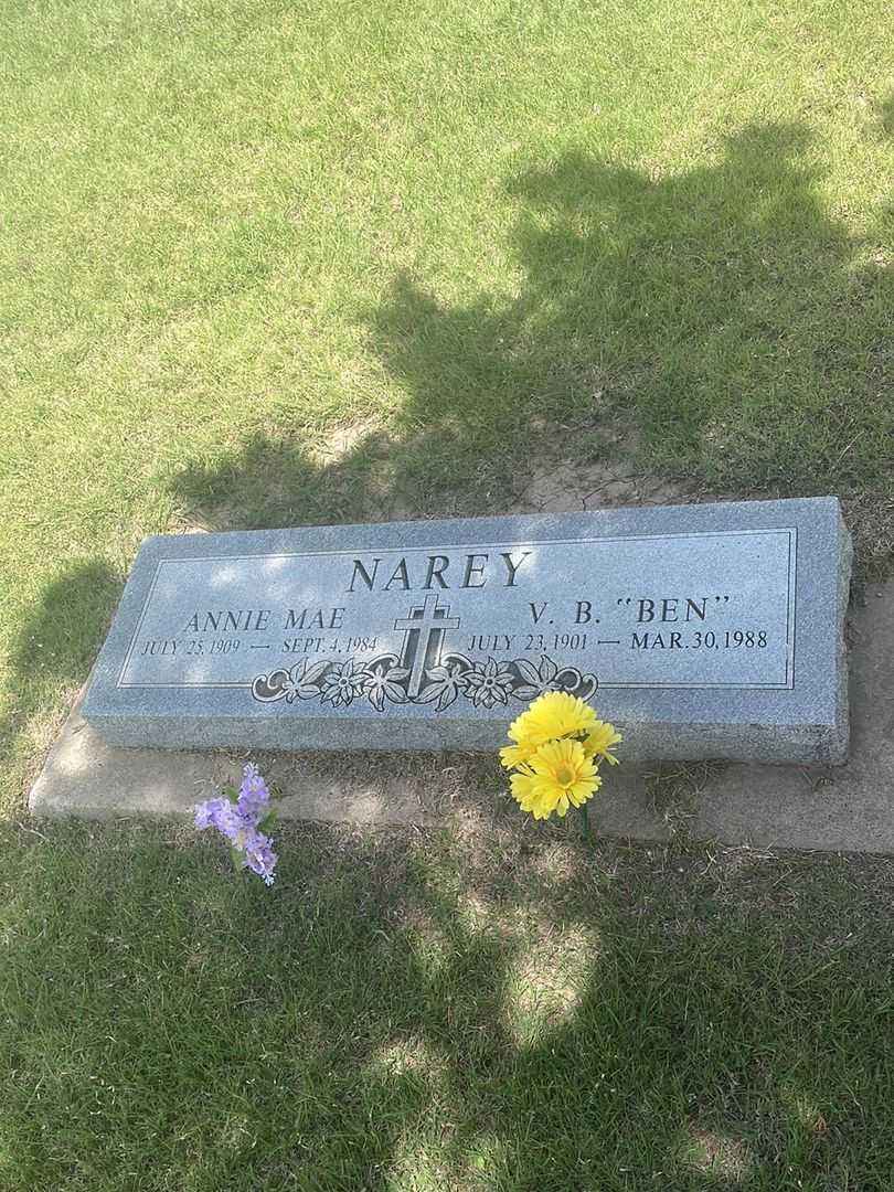 Annie Mae Narey's grave. Photo 2