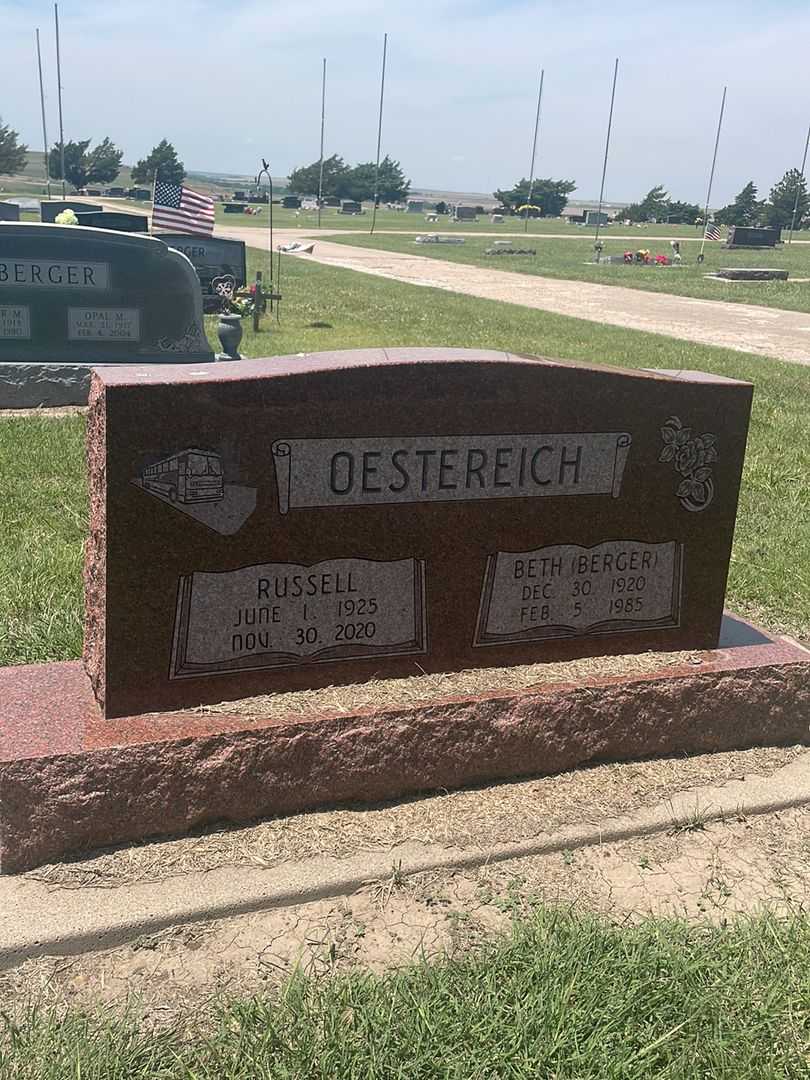 Beth Berger Oestereich's grave. Photo 2